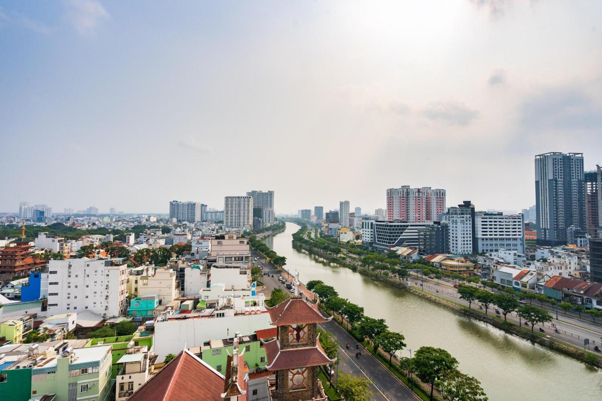 Aloha Saigon Apartment - Rivergate Residence Хошимин Екстериор снимка